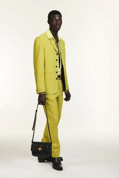Look 17